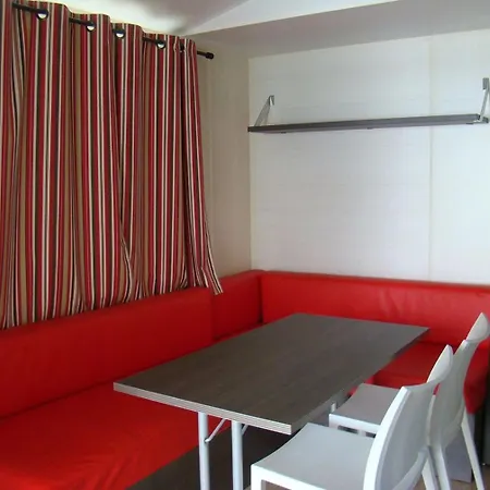 2 étoiles - Piscine - Ccab0if Camping 2*