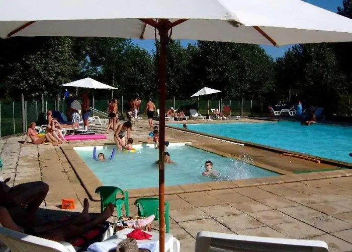 Camping 2 étoiles - Piscine - Ccab0if