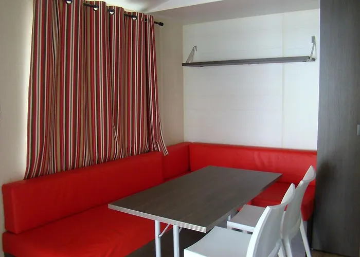 2 étoiles - Piscine - Ccab0if Camping 2*