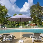 Кемпинг Zecamping 2 Piscine Et Pataugeoire Snack Restaurant Et Soiree Animees 2*