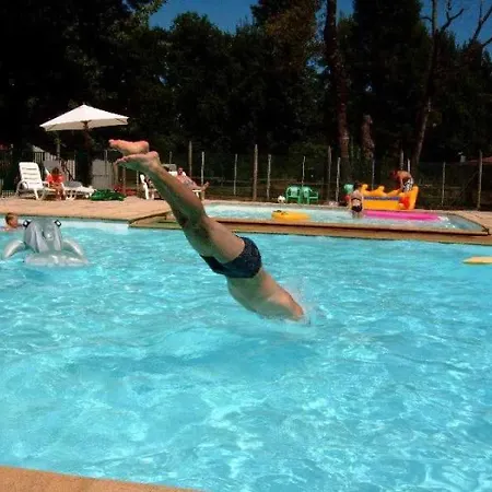 2 étoiles - Piscine - Ccab0if Camping *