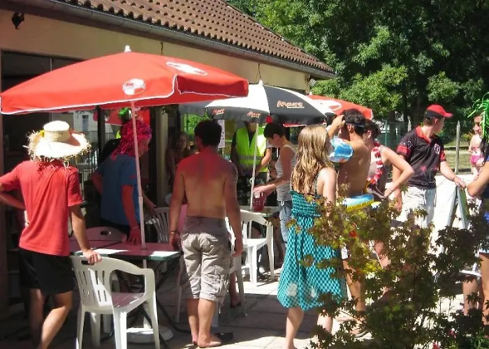 2 étoiles - Piscine - Ccab0if Campeggio Saint-Sozy